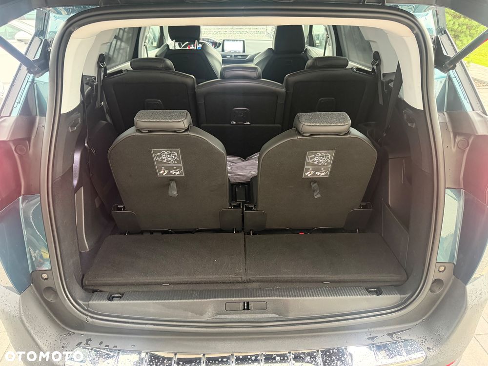 Peugeot 5008 1.6 BlueHDI Allure S&S EAT6 - 17