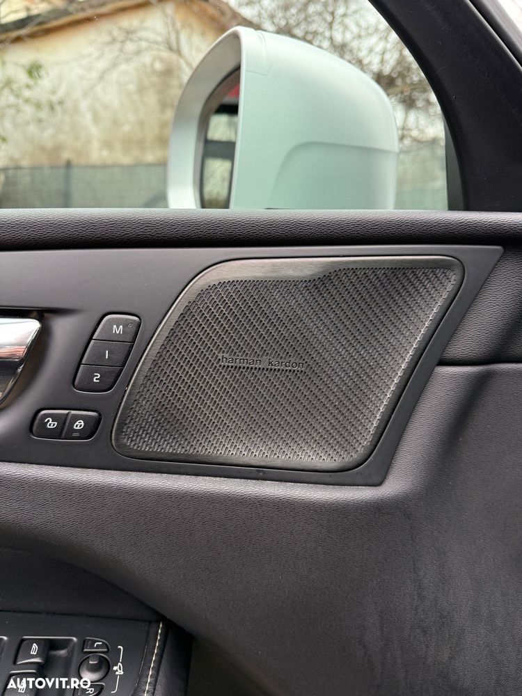 Volvo XC 60 D4 AWD Geartronic RDesign - 13