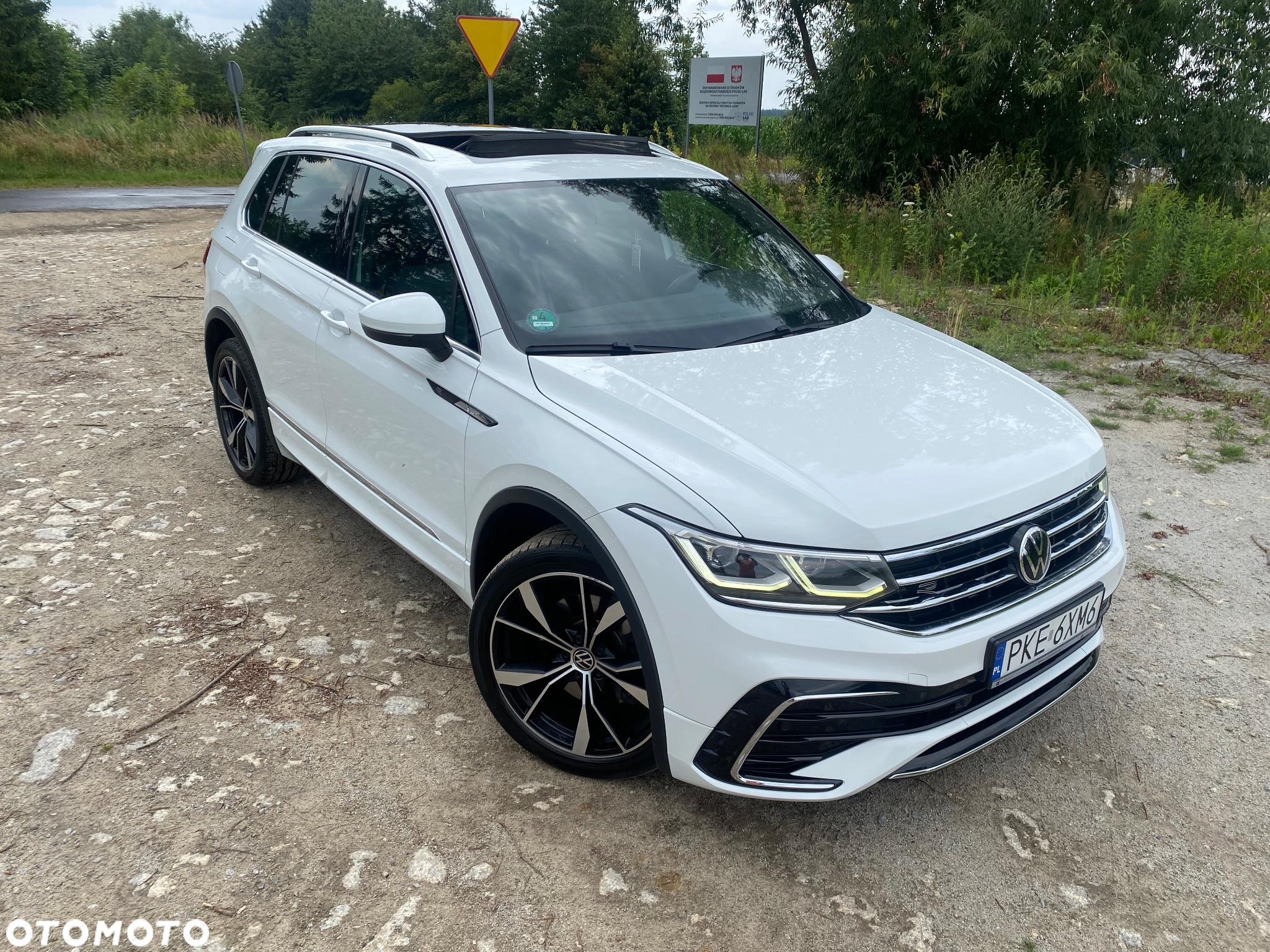 Volkswagen Tiguan 2.0 TDI SCR 4MOTION DSG R-Line - 17