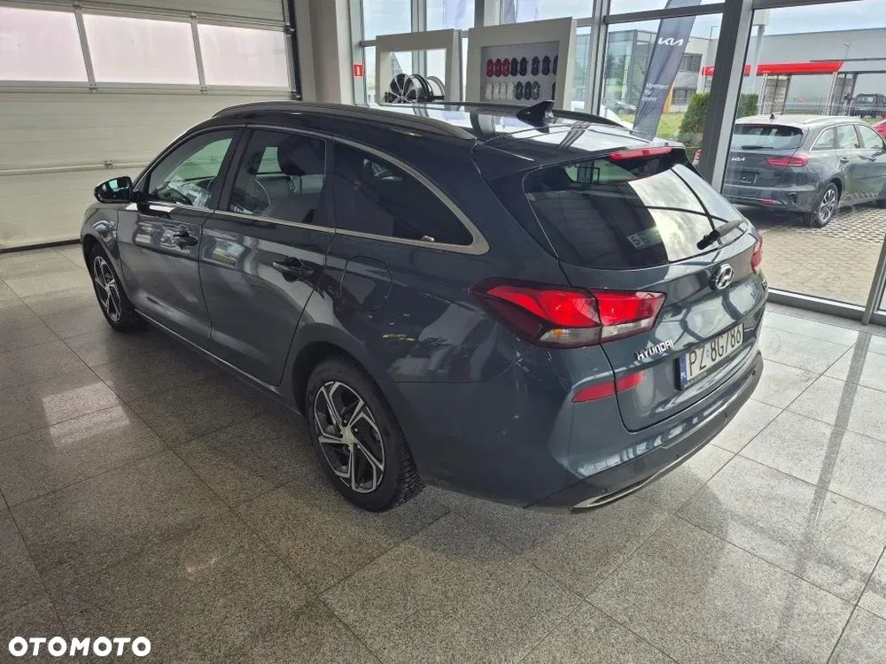 Hyundai i30 1.5 T-GDI 48V Comfort DCT - 10