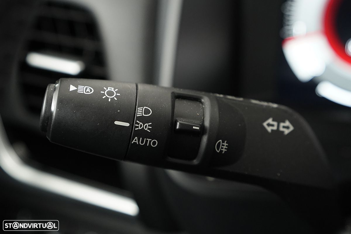 Nissan Qashqai 1.3 DIG-T N-Connecta LED - 16