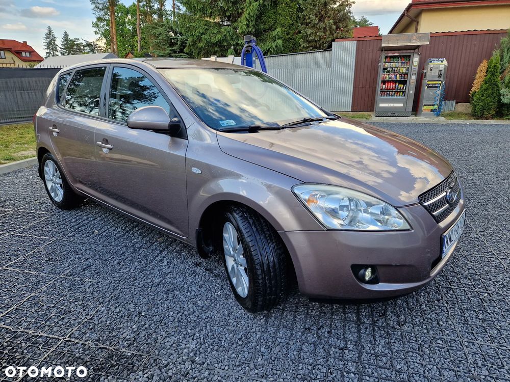 Kia Ceed 1.6 Crdi Optimum + - 4