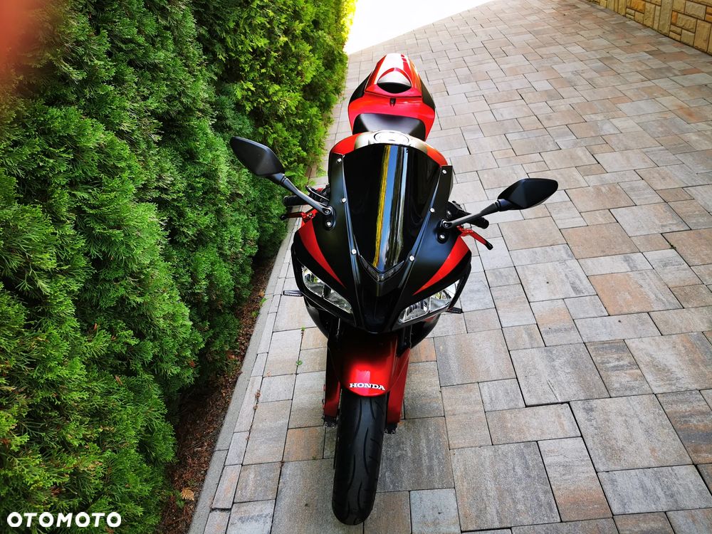 Honda CBR - 9