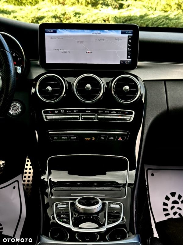 Mercedes-Benz Klasa C 180 T 9G-TRONIC AMG Line - 30