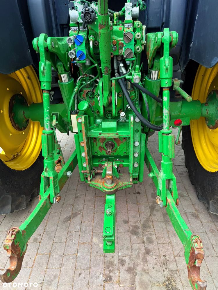 John Deere 6125R - 15
