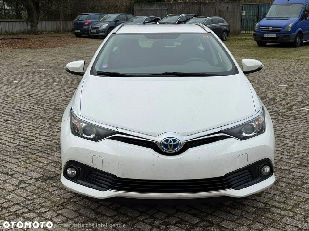 Toyota Auris - 1