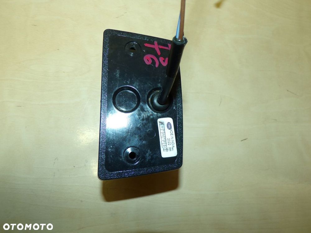 VW T5 T6 04- Lampka Podświetlenie Tablicy Rejestracyjnej Nowa Oryginał 1szt - 2