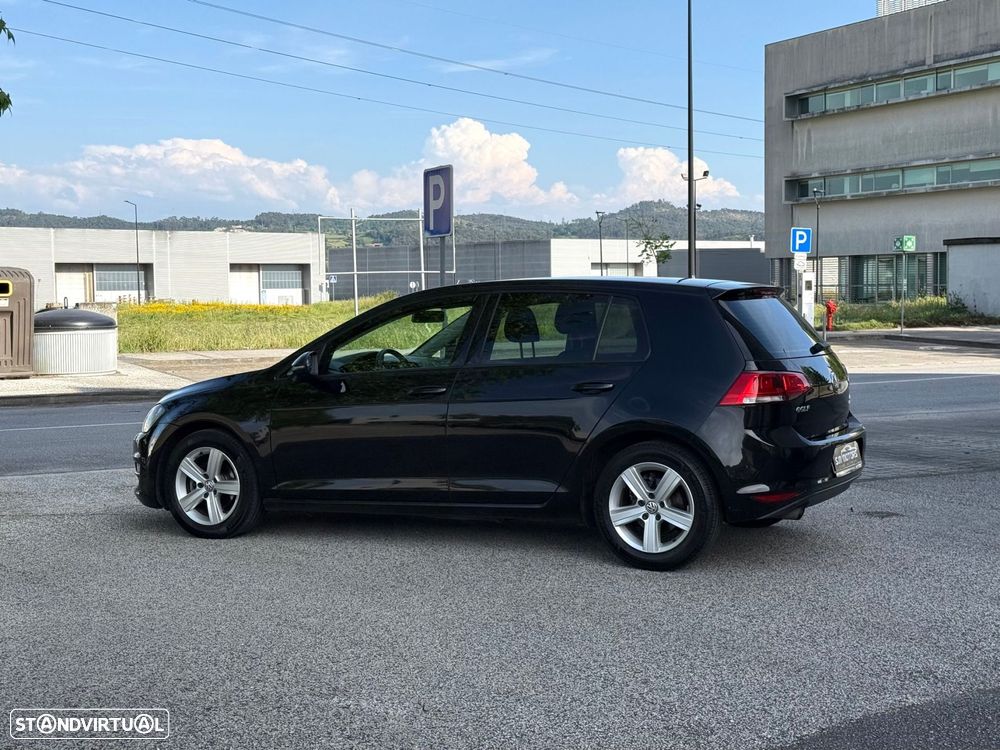 VW Golf 1.6 TDi Trendline DSG - 9
