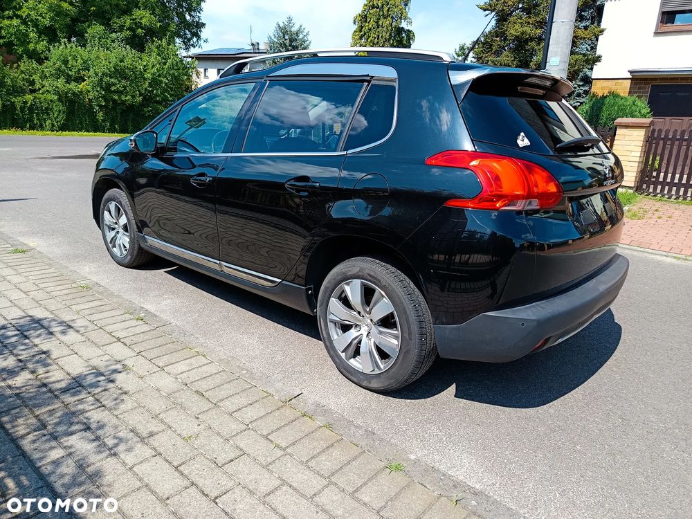 Peugeot 2008 1.6 e-HDi Allure S&S - 4