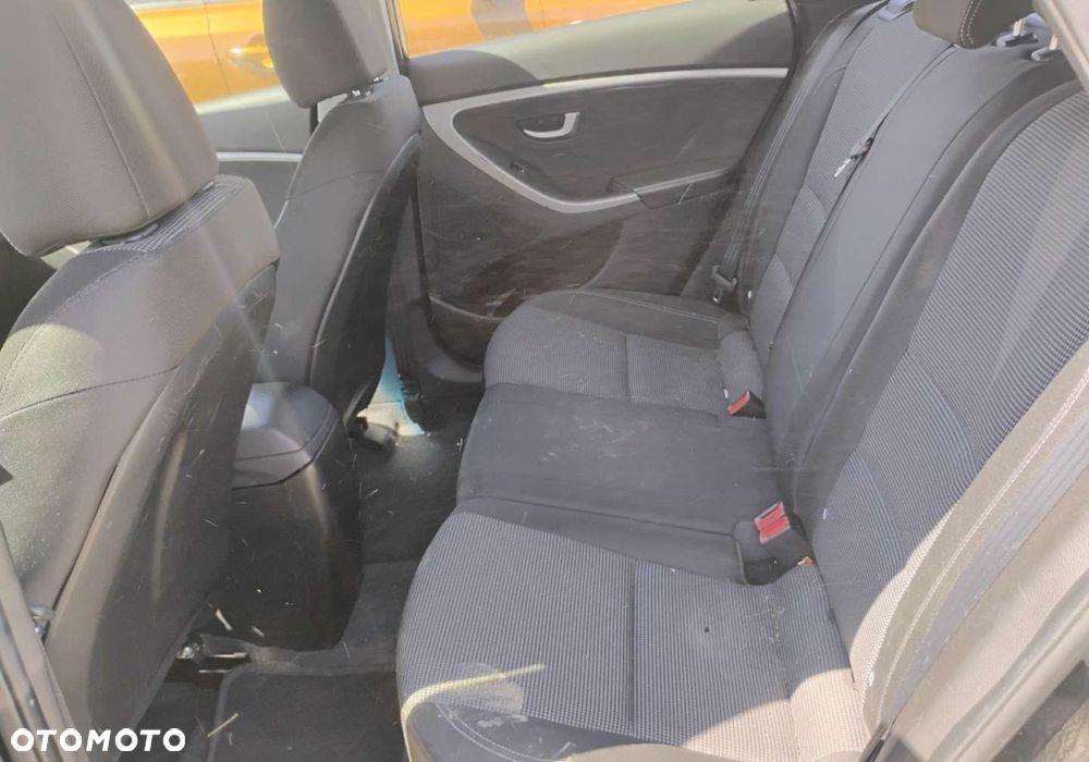 Hyundai i30 - 10