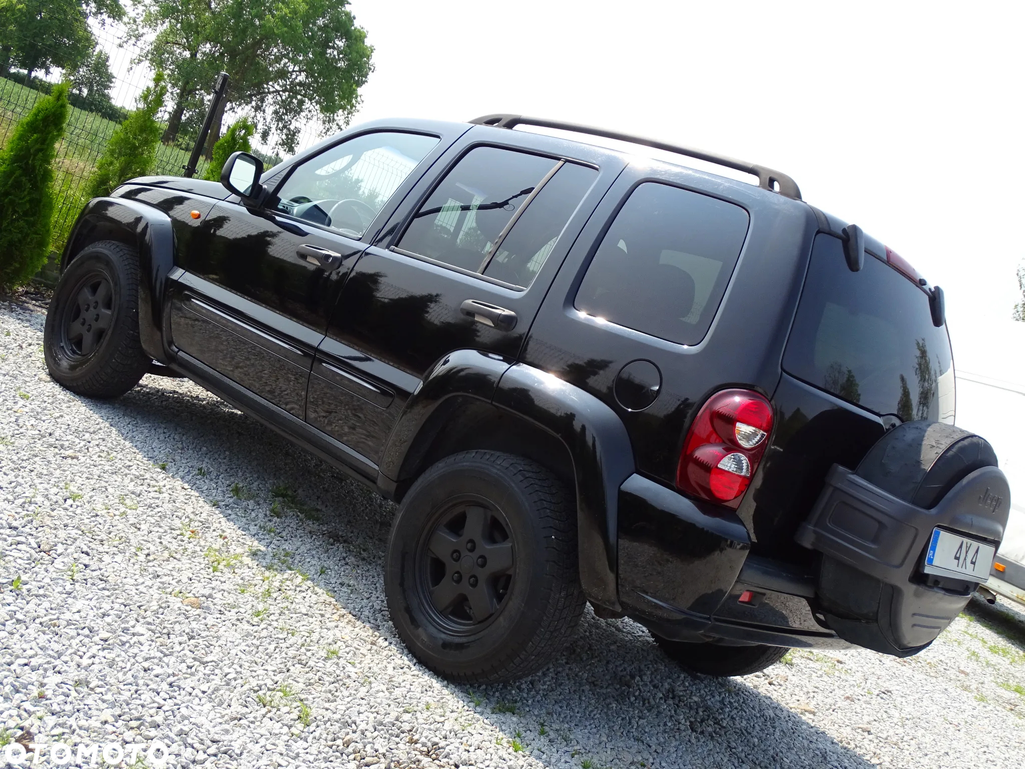 Jeep Liberty 3.7 4x4 - 27
