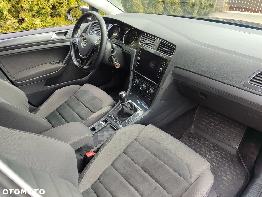 Volkswagen Golf 1.5 TSI ACT OPF Highline - 21
