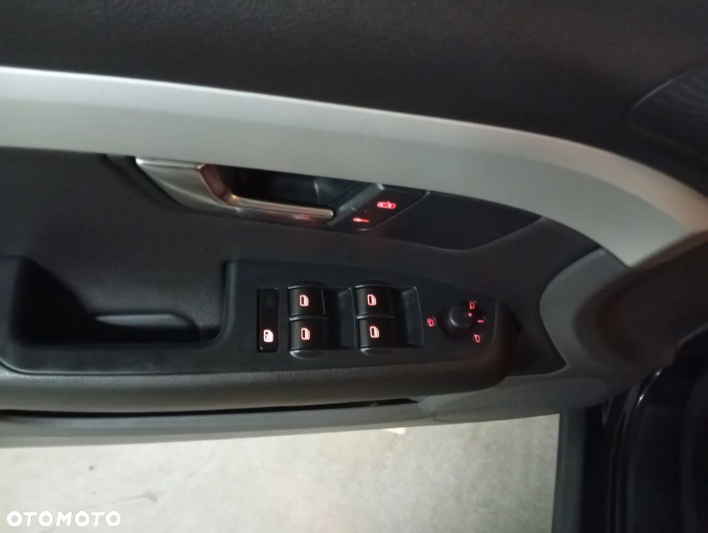 Seat Exeo 2.0 TDI CR Multitronic Style - 17