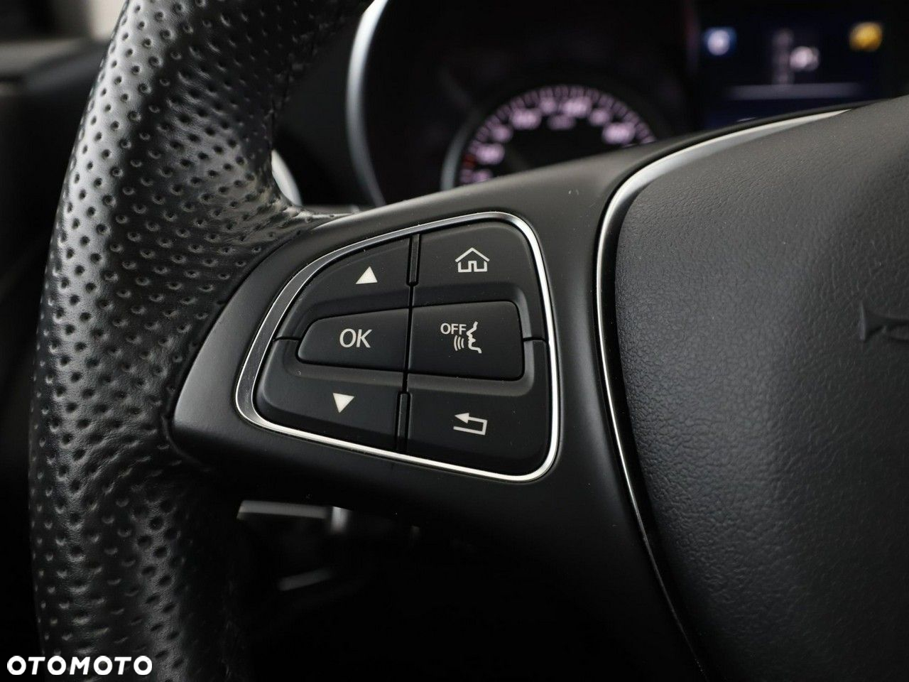 Mercedes-Benz Klasa C 180 T 7G-TRONIC Avantgarde - 29
