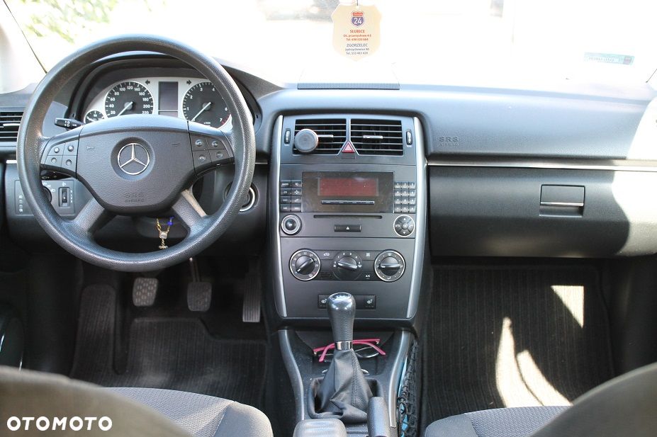 Mercedes-Benz Klasa B 150 Special Edition - 9