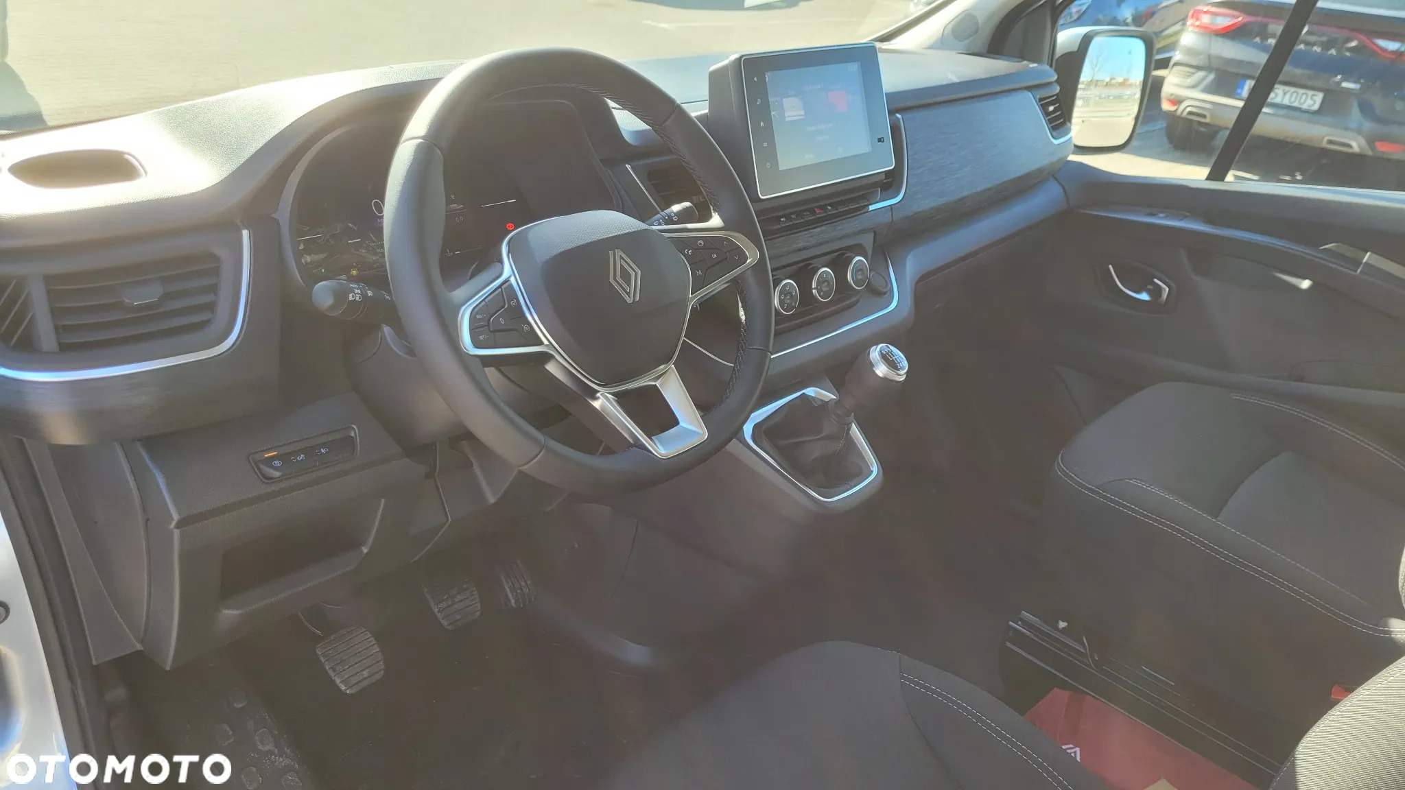 Renault Trafic - 10