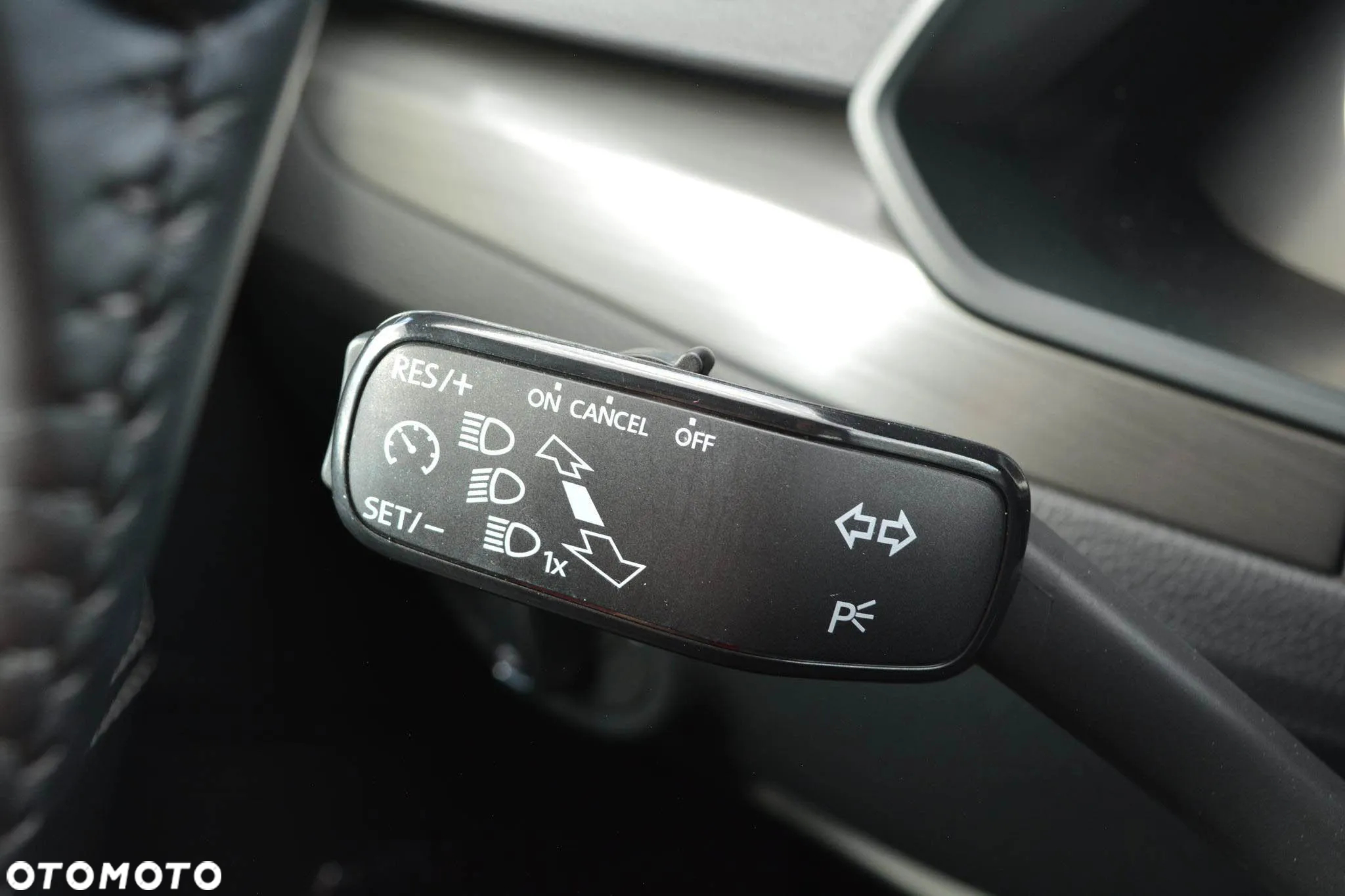 Skoda Superb 2.0 TDI SCR Style DSG - 28