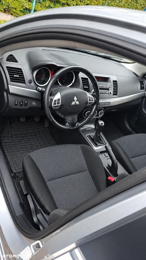 Mitsubishi Lancer