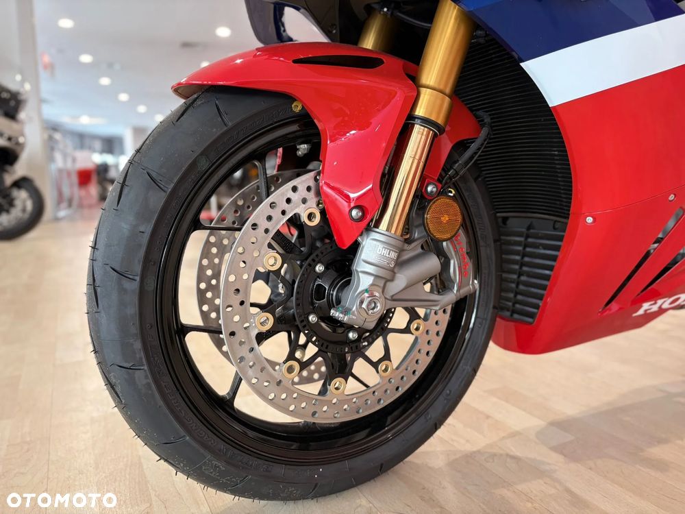 Honda CBR - 13