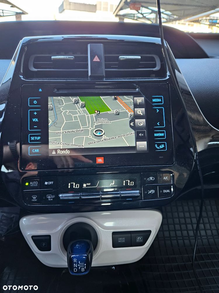 Toyota Prius Hybrid Executive - 20