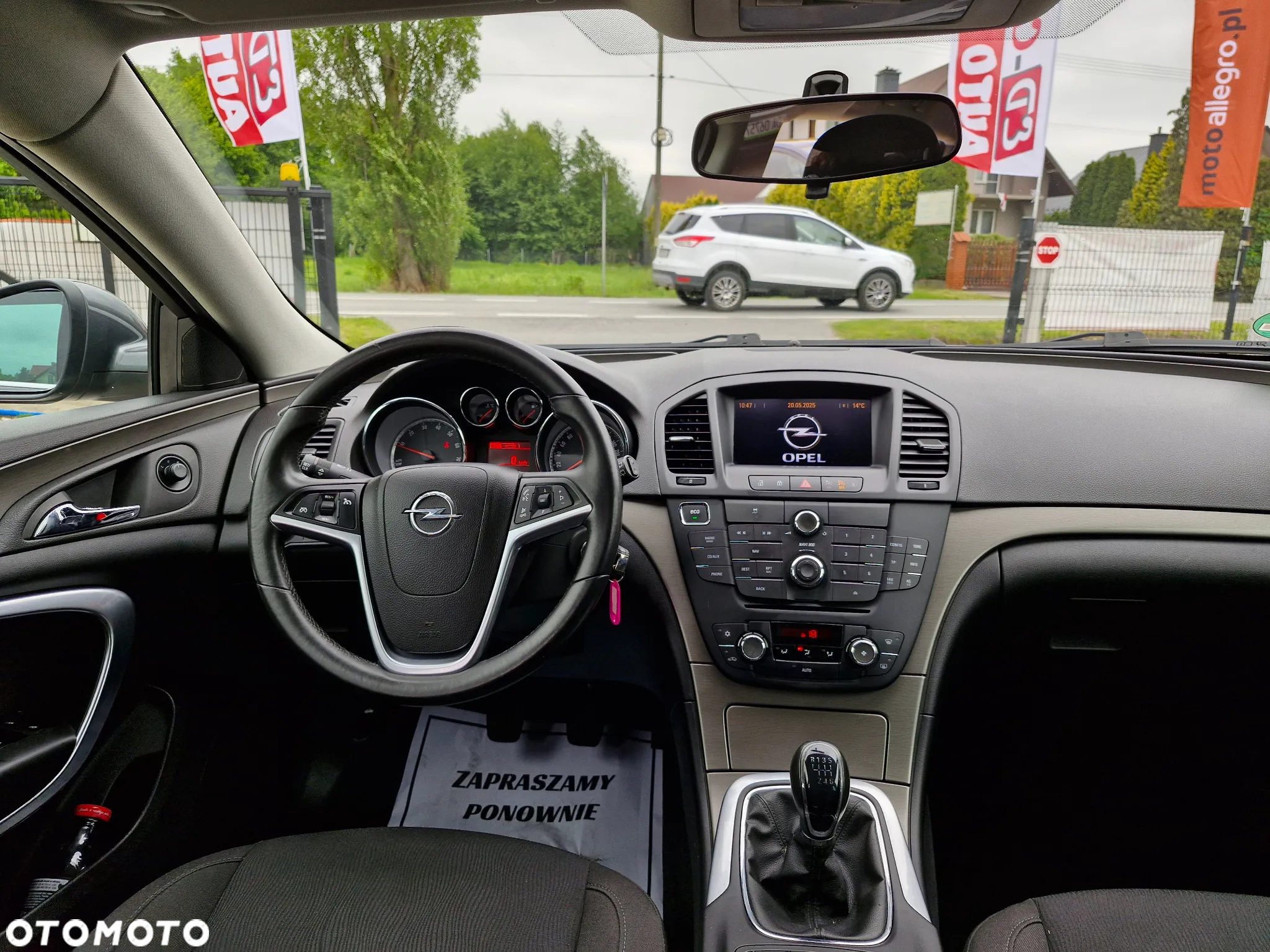 Opel Insignia - 25