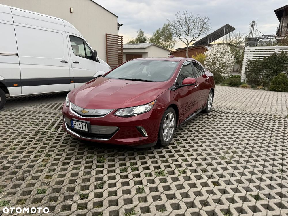 Chevrolet Volt - 2
