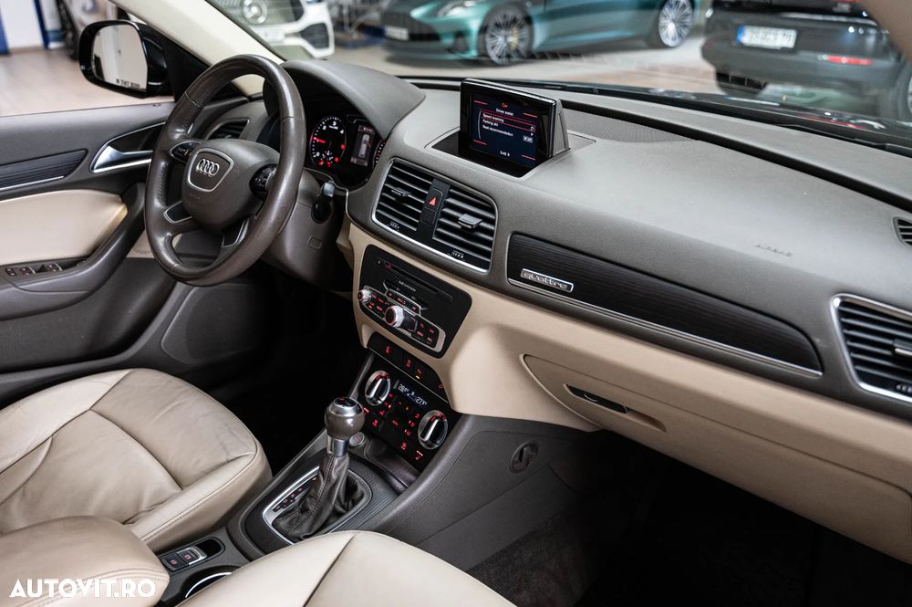 Audi Q3 2.0 TDI Quattro S tronic - 27