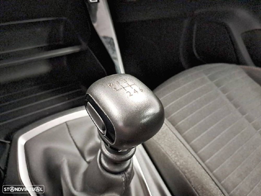 Peugeot 208 1.2 PureTech Active - 22