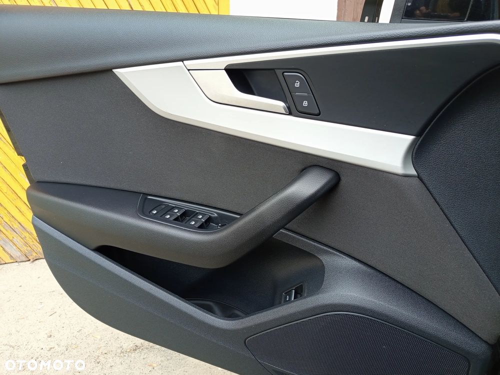 Audi A4 Avant 35 TDI S tronic - 11