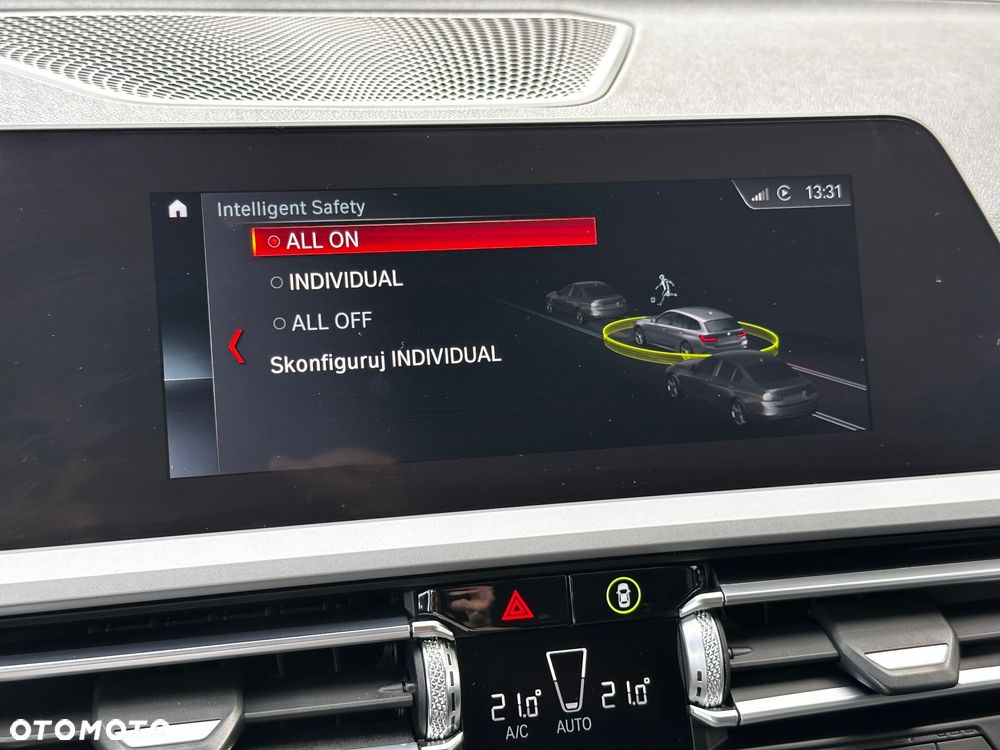 BMW Seria 3 320d xDrive Advantage sport - 29