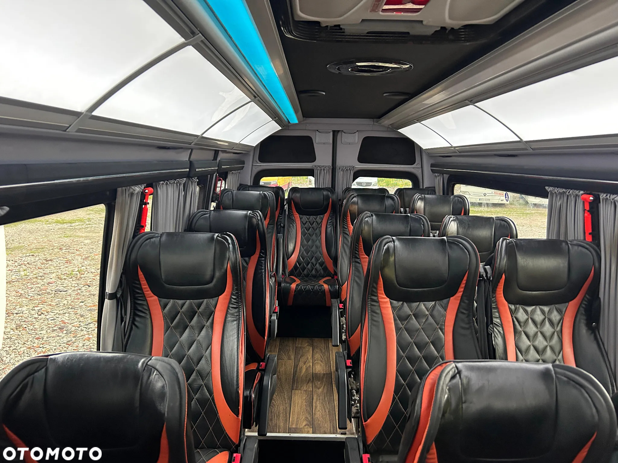 Mercedes-Benz Sprinter 519 - 19