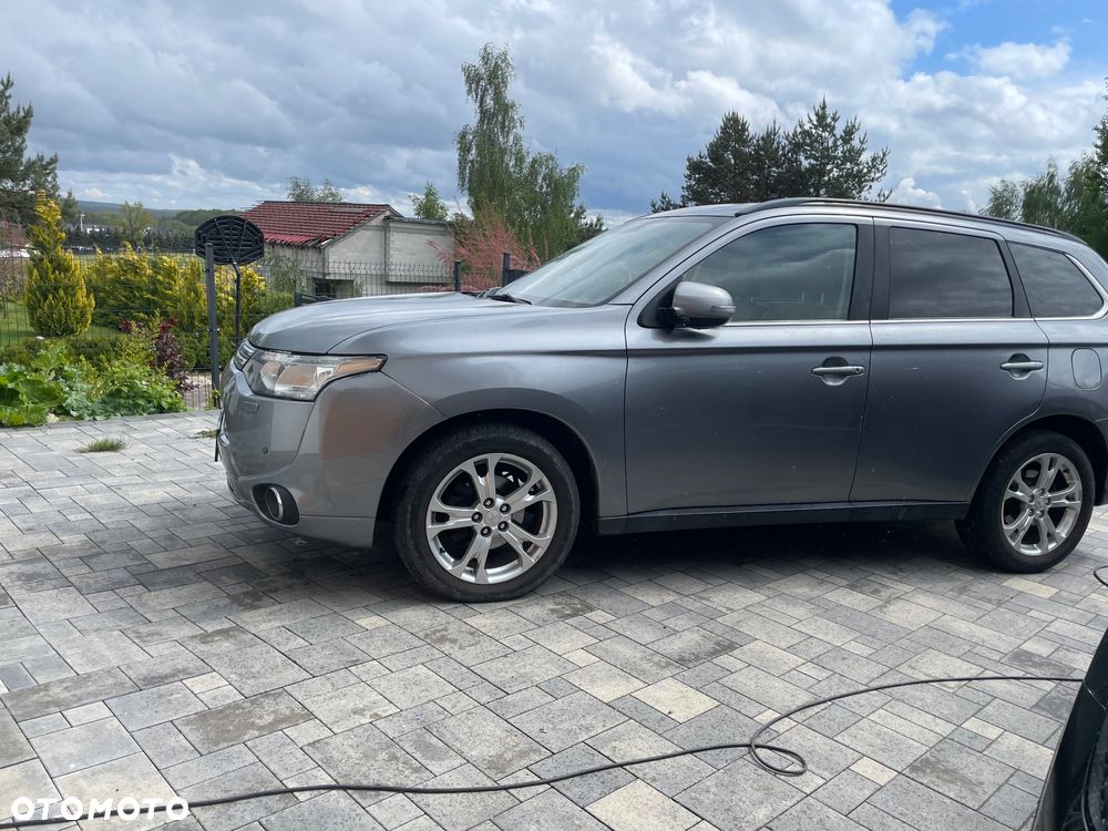 Mitsubishi Outlander 2.0 Instyle Navi - 5