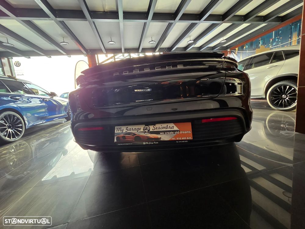 Porsche Taycan 4S bateria Performance Plus - 7