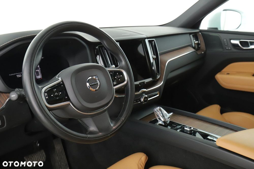 Volvo XC 60 - 22