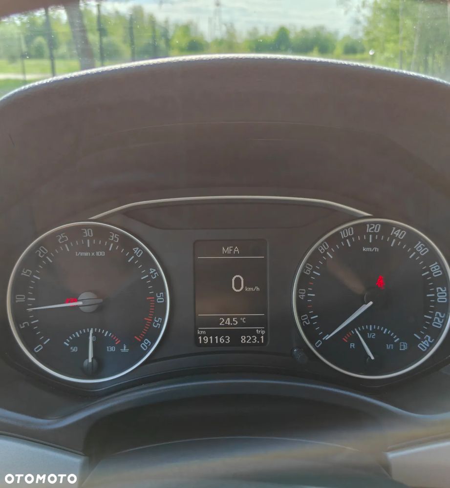 Skoda Octavia 1.6 TDI DPF FAMILY - 24