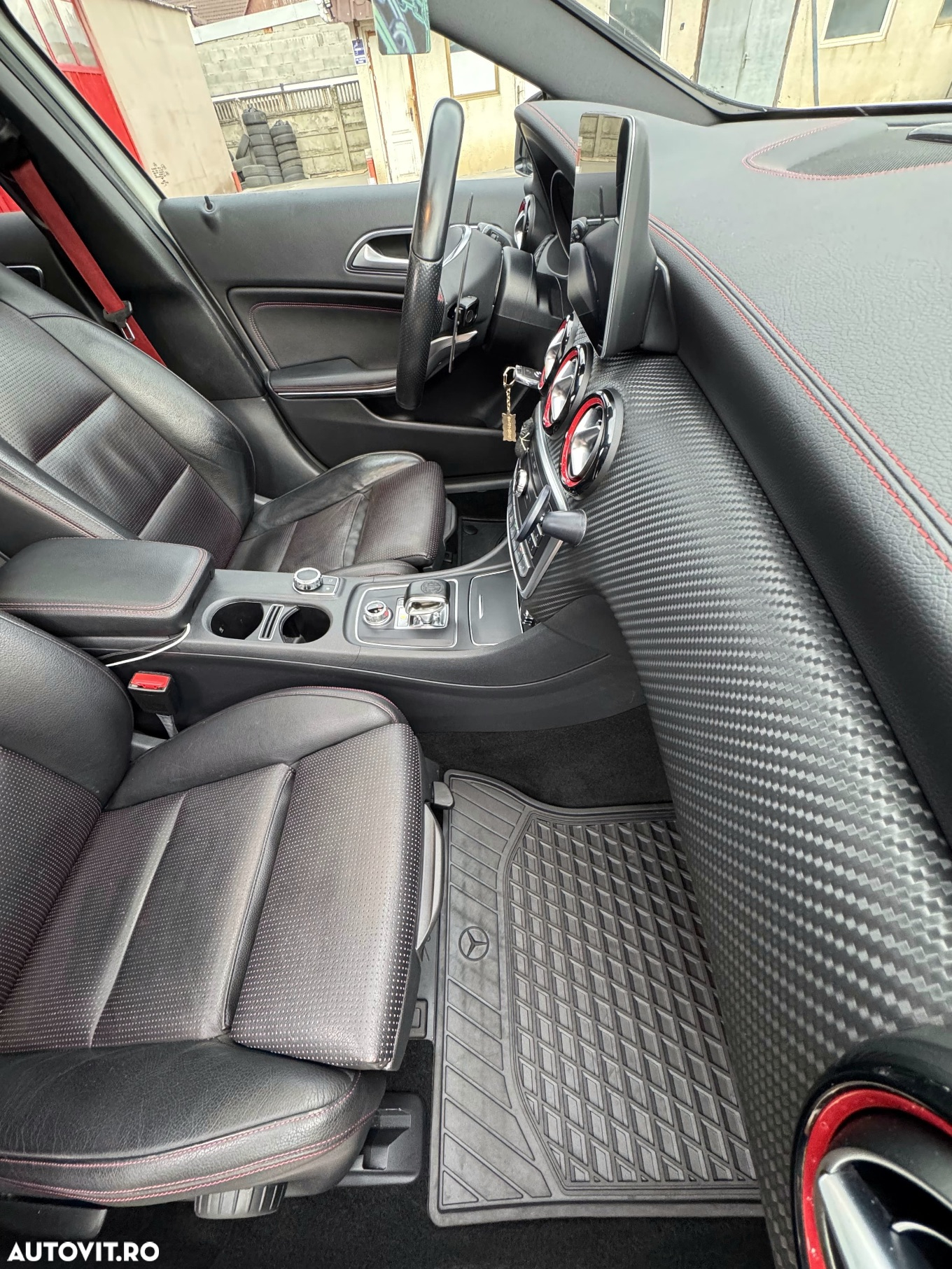 Mercedes-Benz A AMG 45 4Matic AMG Speedshift 7G-DCT - 18