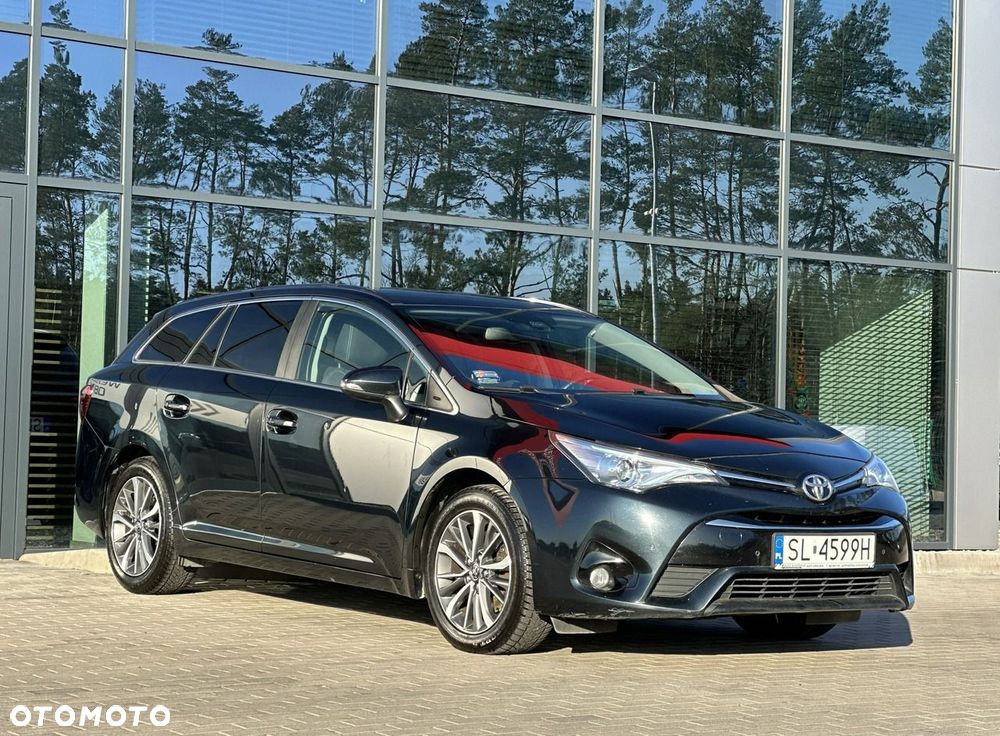 Toyota Avensis 2.0 D-4D Selection - 6