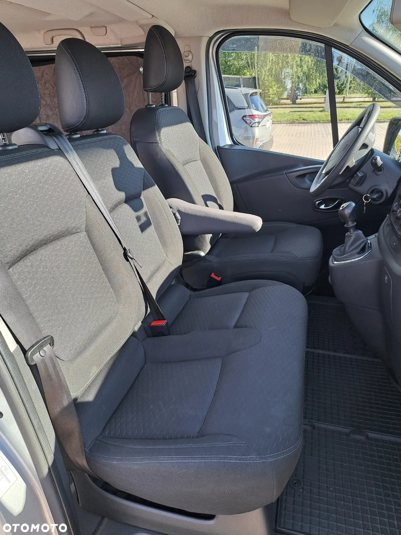 Opel Vivaro - 9