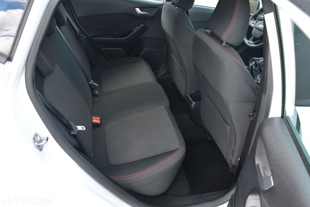 Ford Fiesta 1.0 EcoBoost S&S COOL&CONNECT - 17