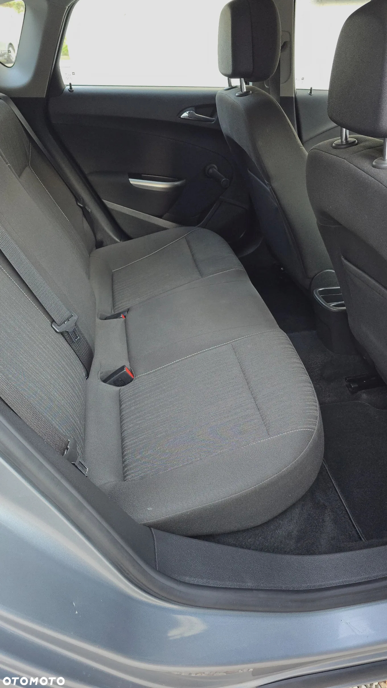 Opel Astra 1.4 Turbo Cosmo - 16