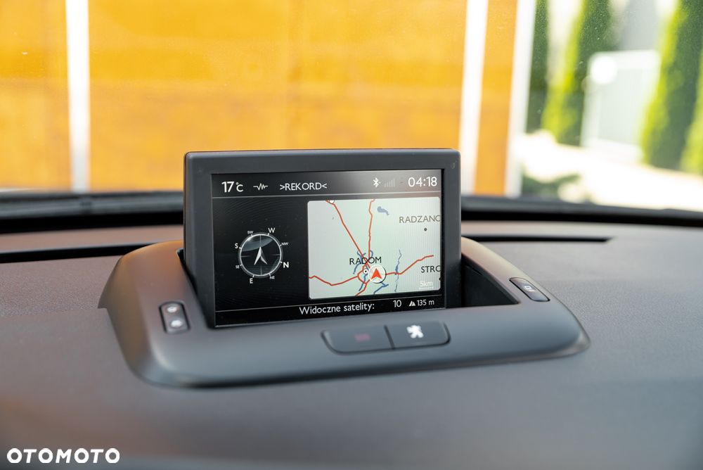 Peugeot 5008 HDI 150 Allure - 32