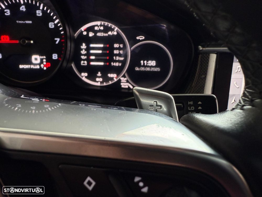 Porsche Panamera 4 S - 27