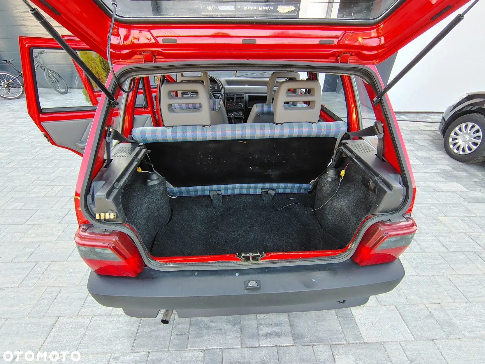 Fiat Uno 899 - 5