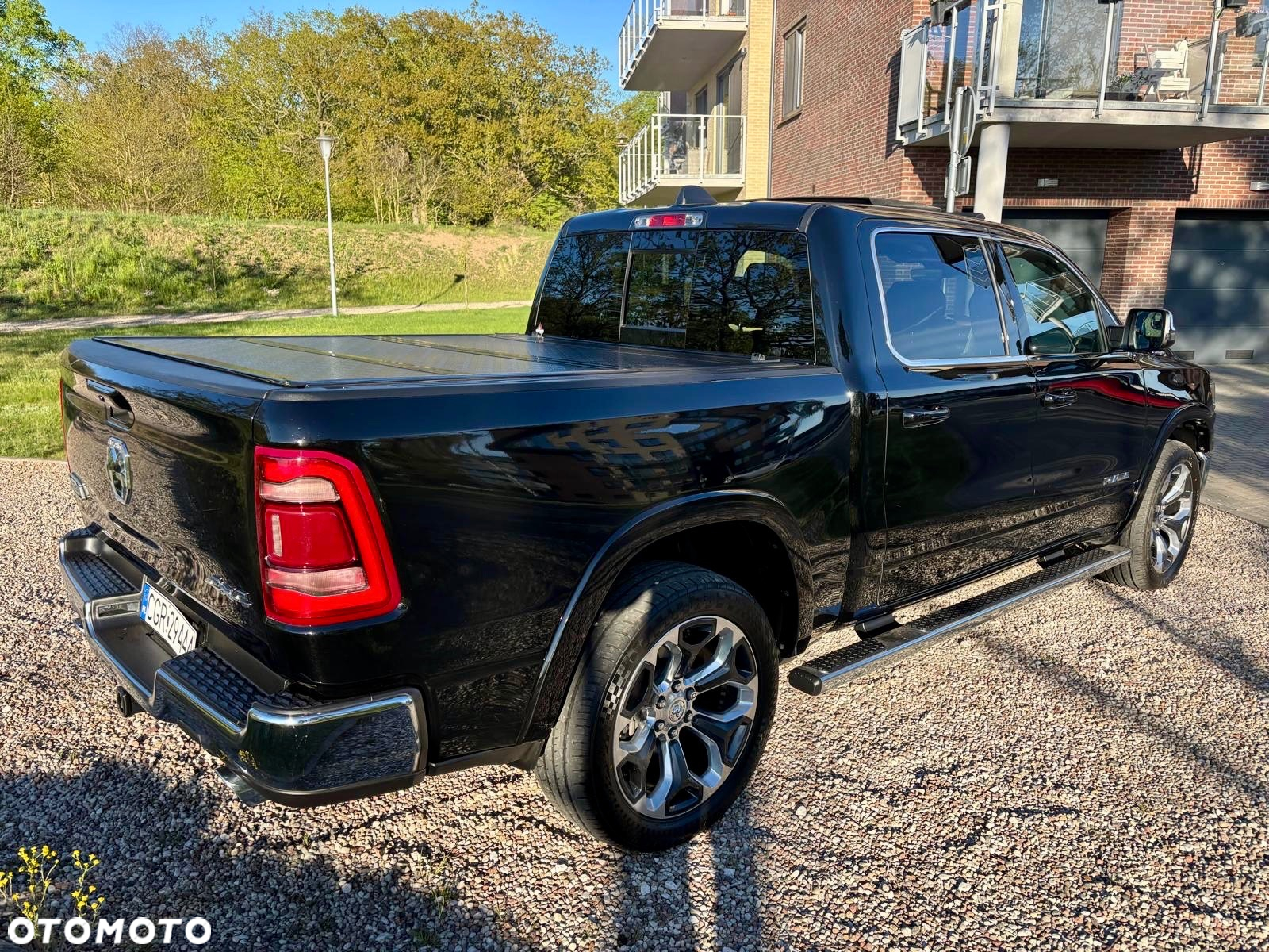 RAM 1500 Crew Cab Longhorn - 5