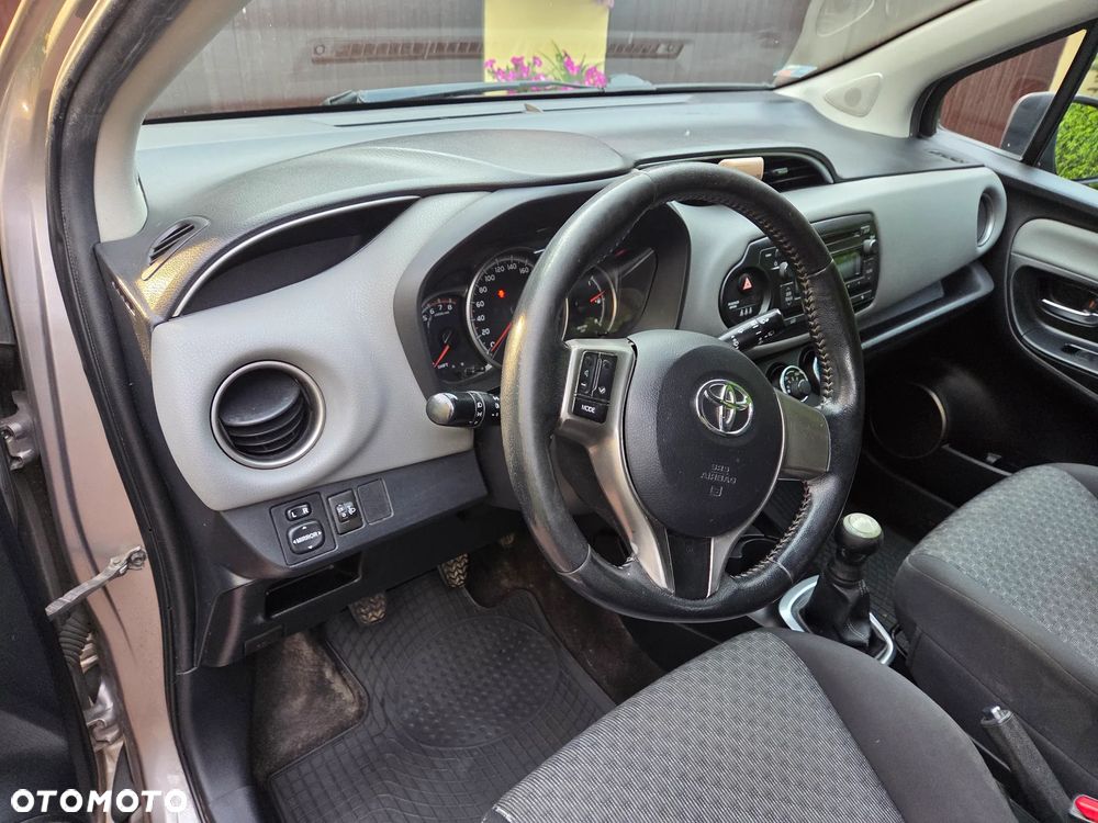 Toyota Yaris 1.0 Active - 21