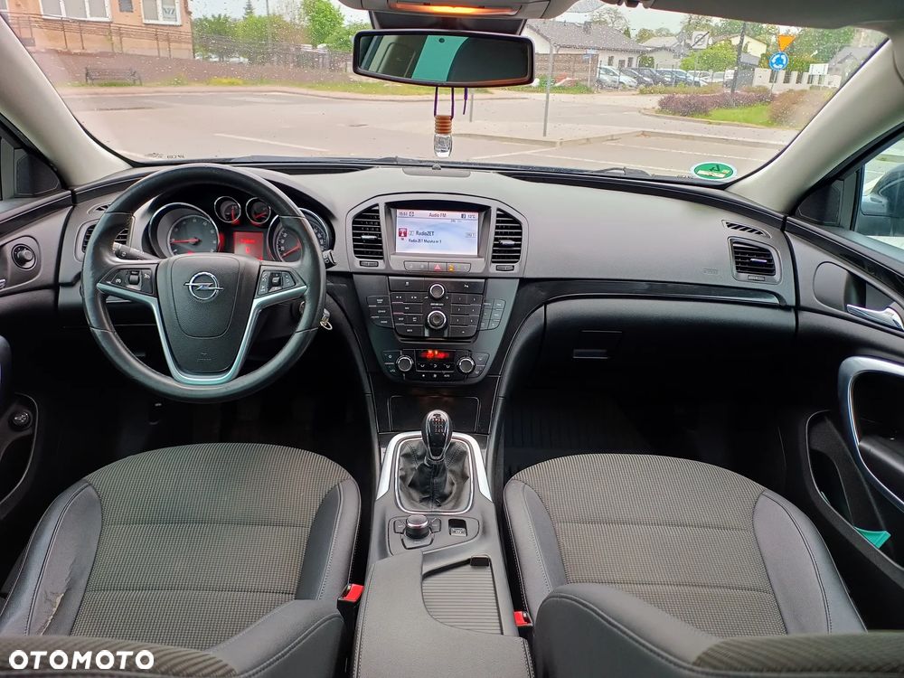 Opel Insignia 1.8 - 10