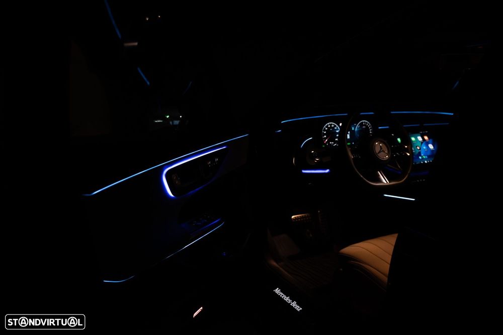 Mercedes-Benz E 300 Standard - 56