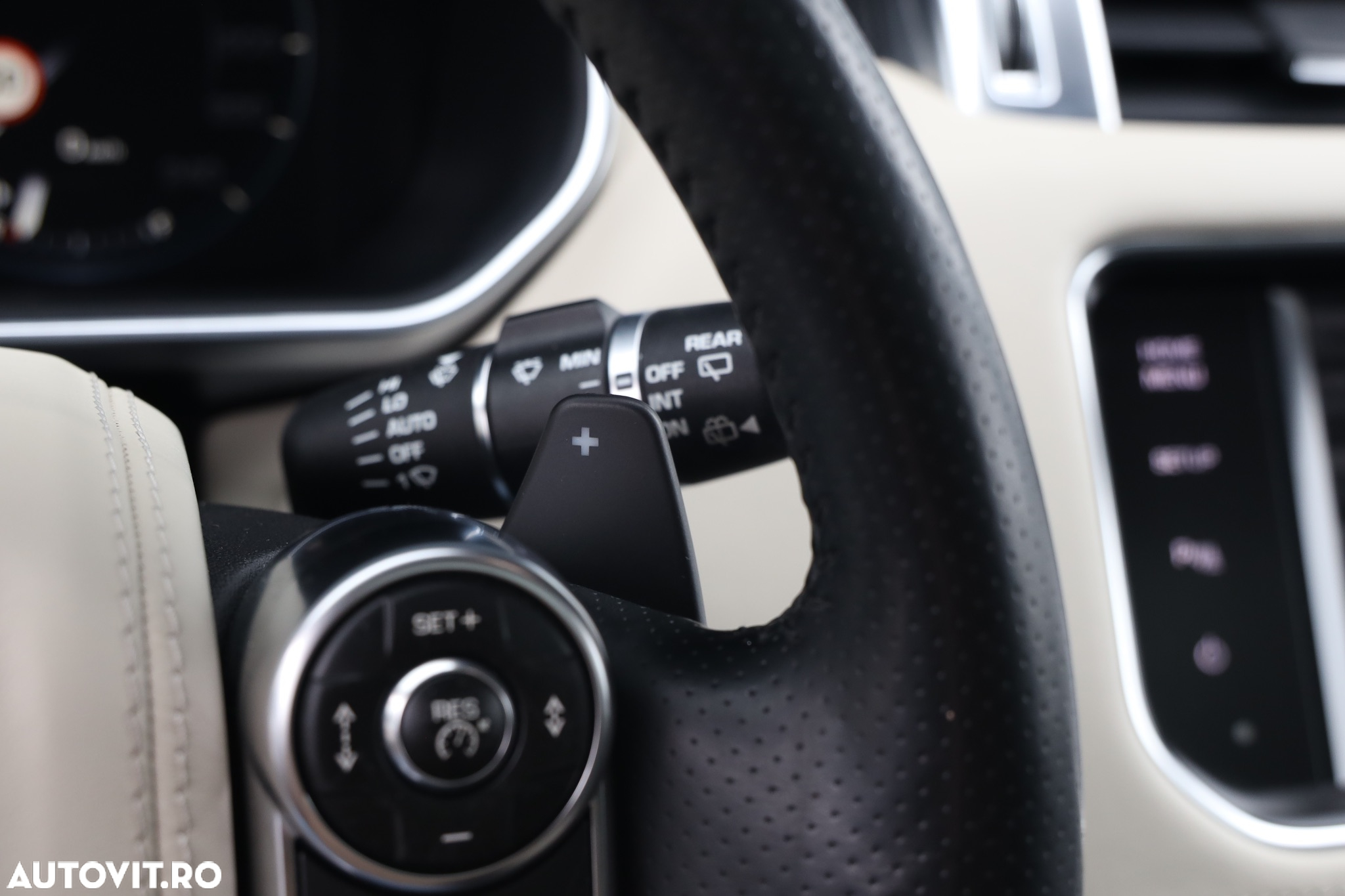 Land Rover Range Rover Sport 3.0 I SDV6 HSE - 25