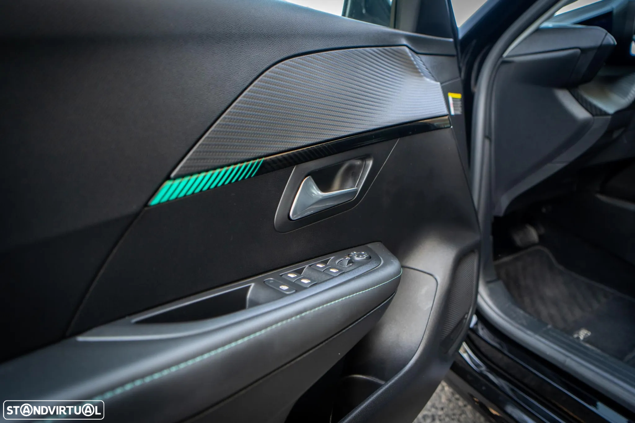 Peugeot e-208 50 kWh Allure Pack - 39