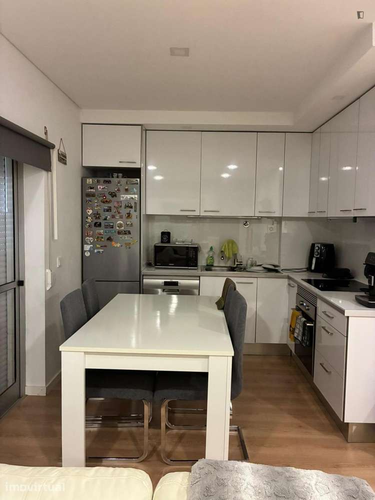 Apartamento com 2 quartos - localizado em Canidelo Porto - Grande imagem: 2/4